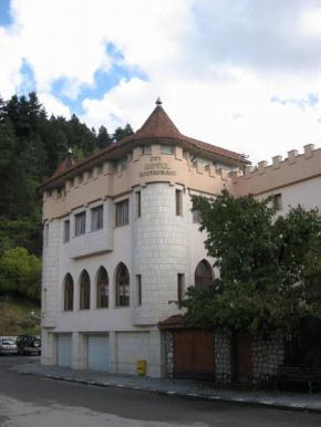  The Castle Hotel  Самоков